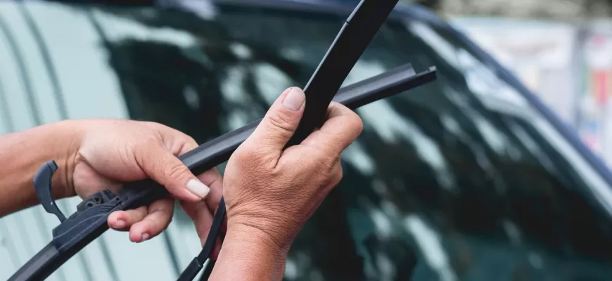 Wiper Blades changing in cars 